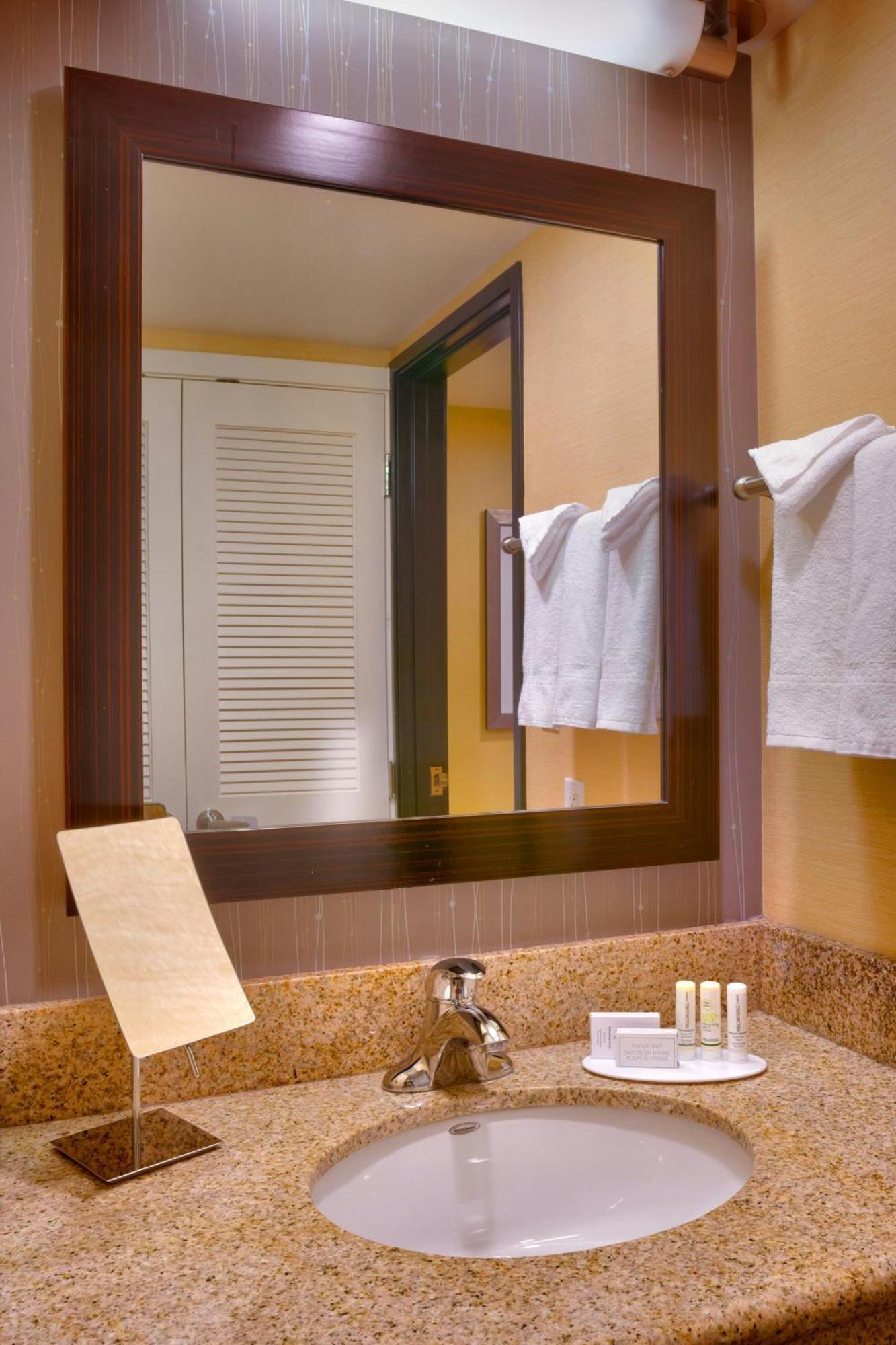 Hotel Courtyard By Marriott Salt Sandy