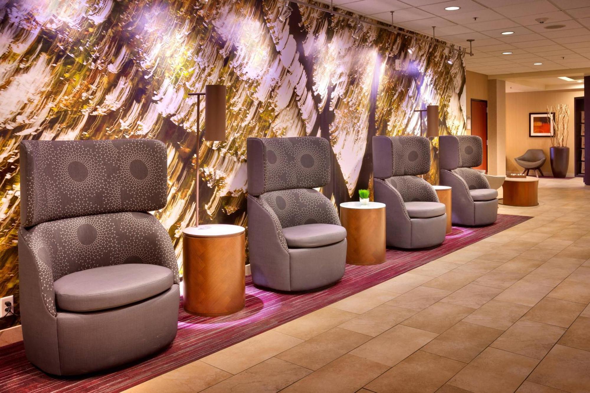 Hotel Courtyard By Marriott Salt 3*