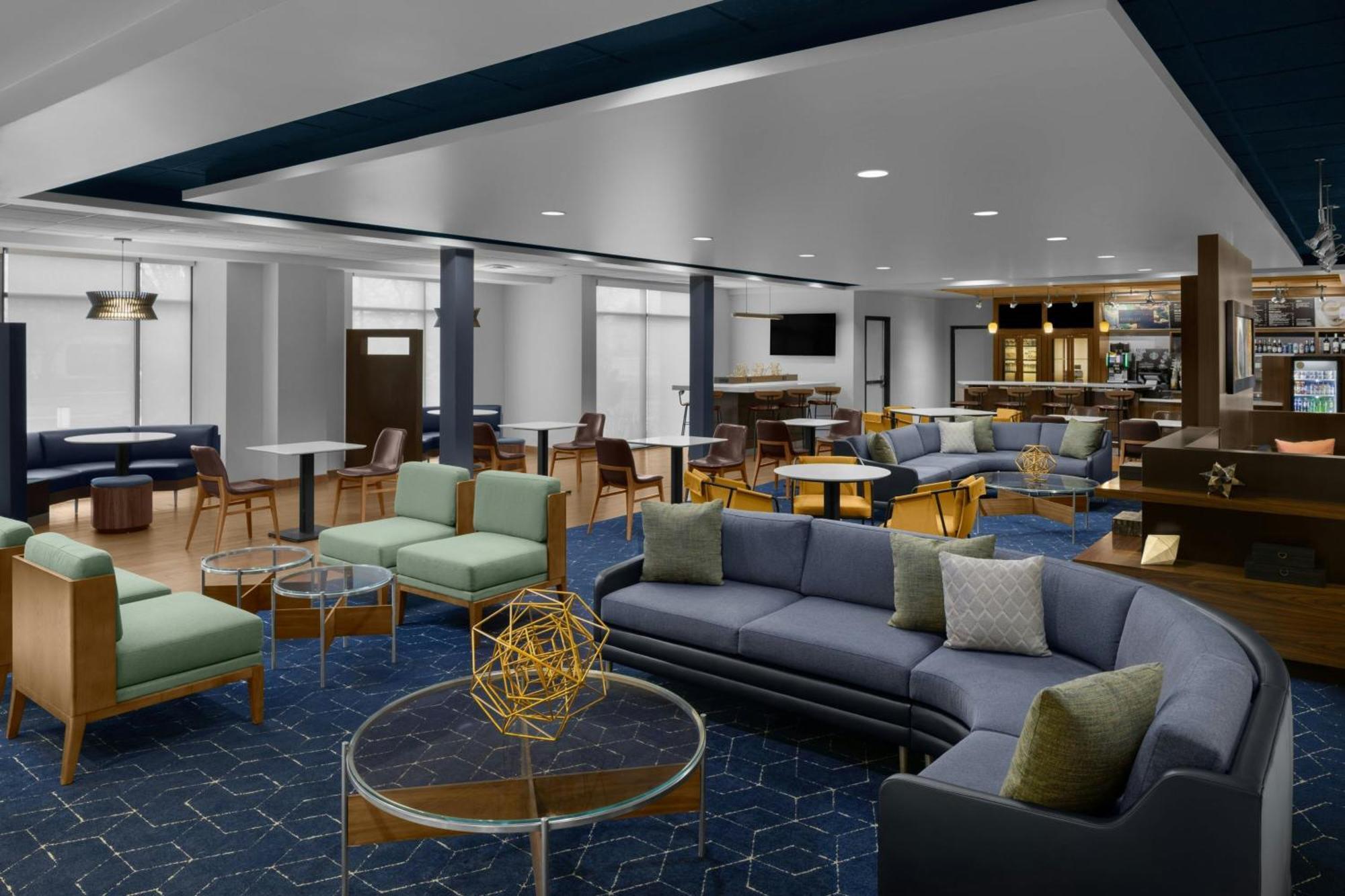 Courtyard By Marriott Salt 3*