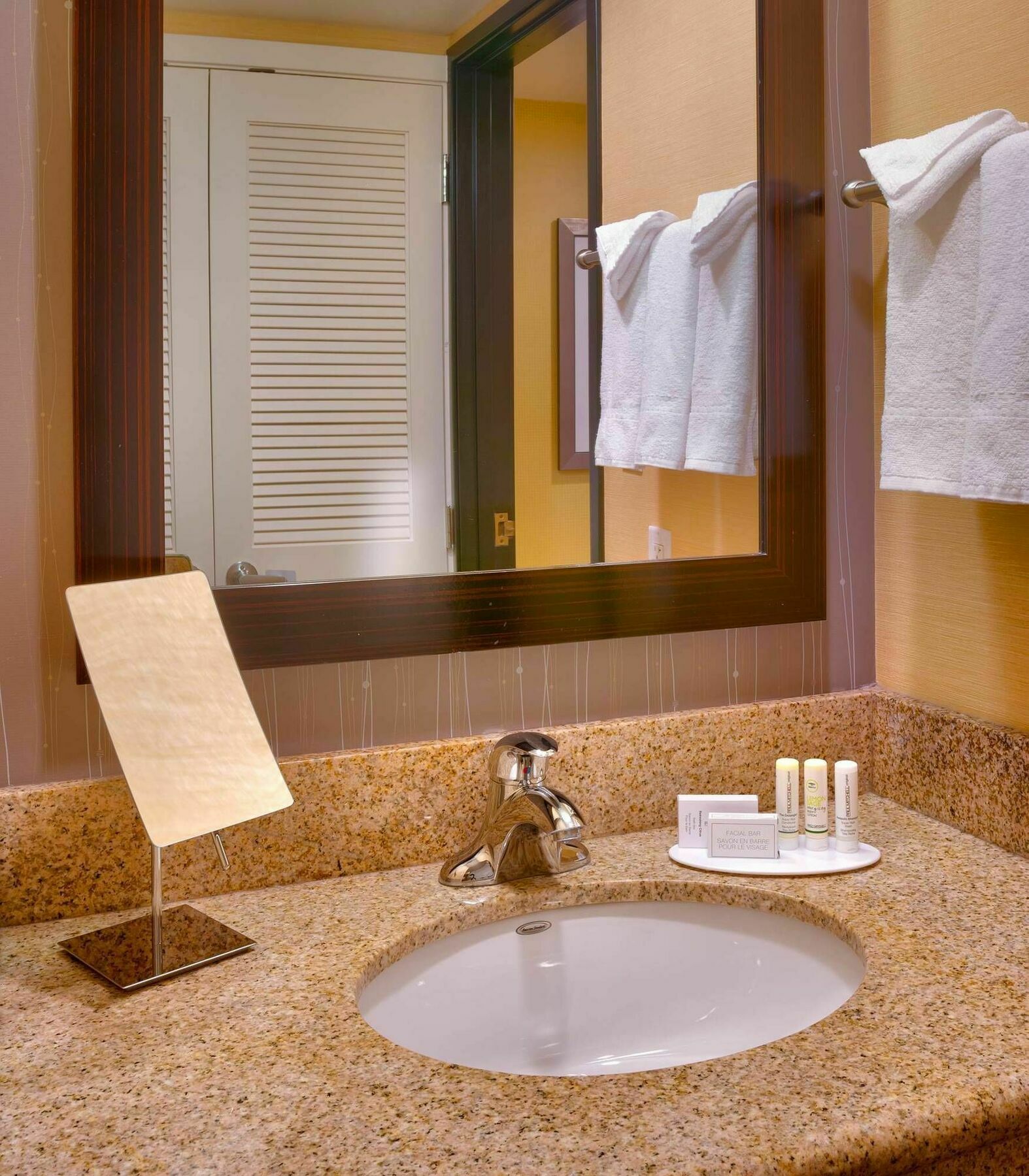 Courtyard By Marriott Salt 3*